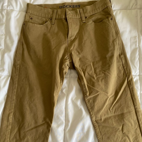 28x28 khaki pants